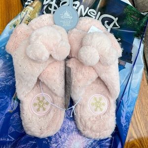 NWT Disney Pink Fuzzy Mickey Slipper Stay Cozy